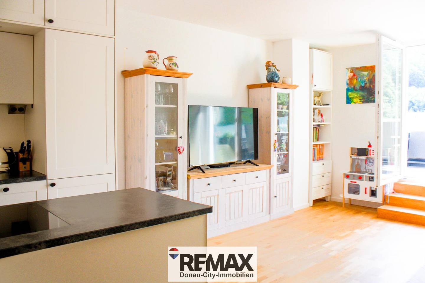 Lichtdurchflutete Maisonettewohnung mit großer Terrasse und Naturblick