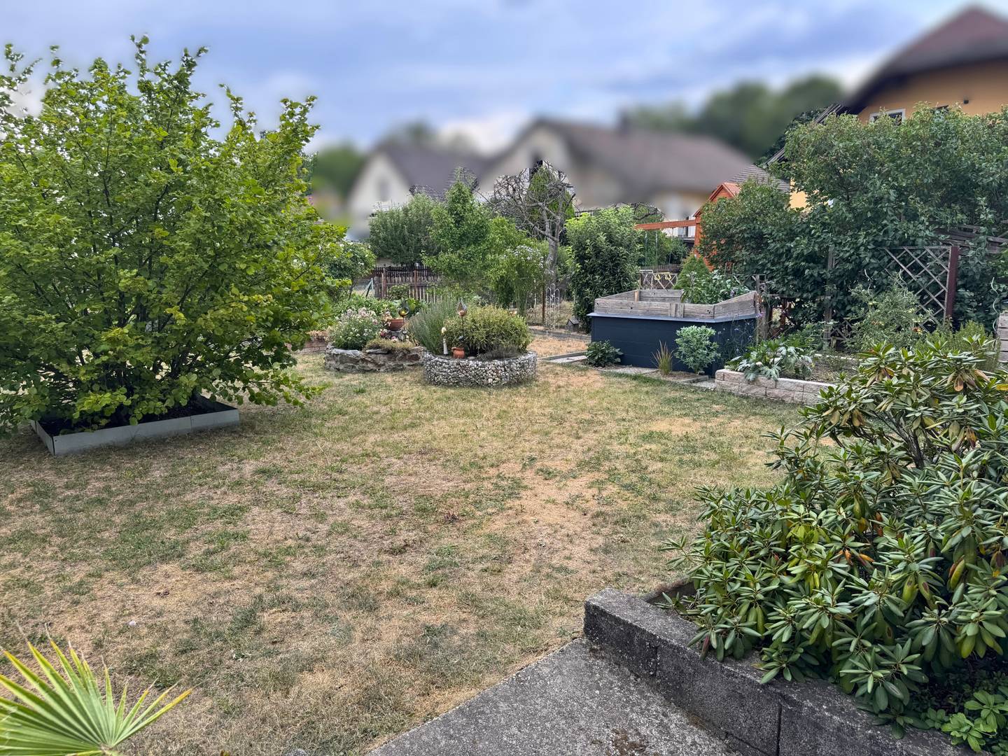 Well kept family apartment with garden and wellness cellar