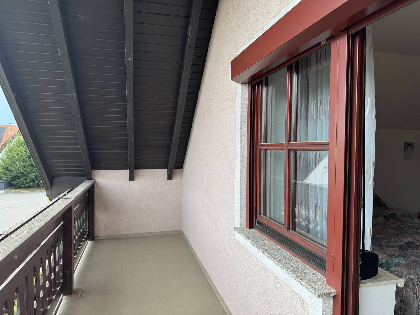 Well kept family apartment with garden and wellness cellar