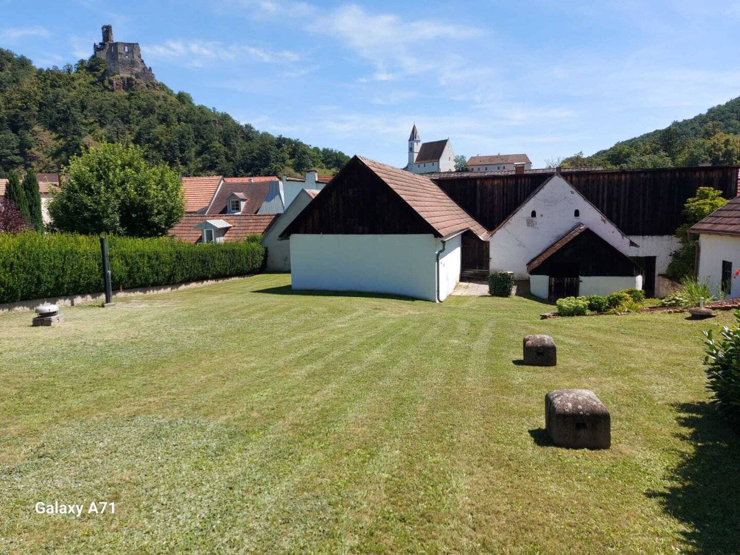 Historisches Landhaus + Wohnhaus + Presshaus + 2 landwirtschaftliche Flächen in Senftenberg