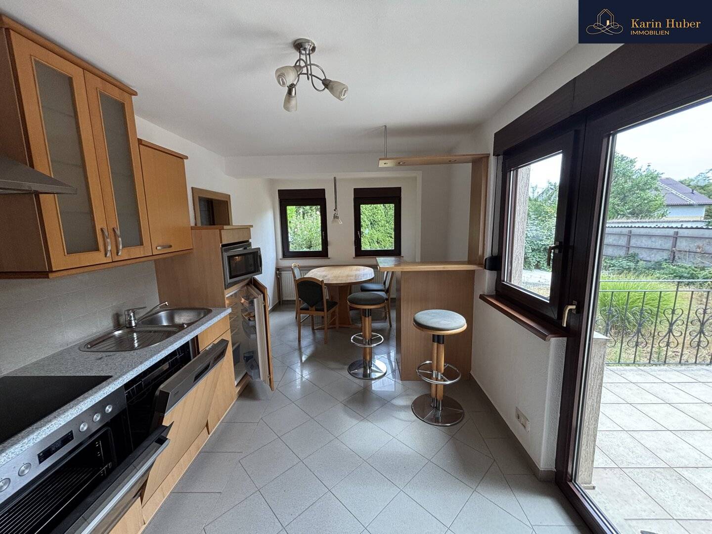 Charming single family house with garden