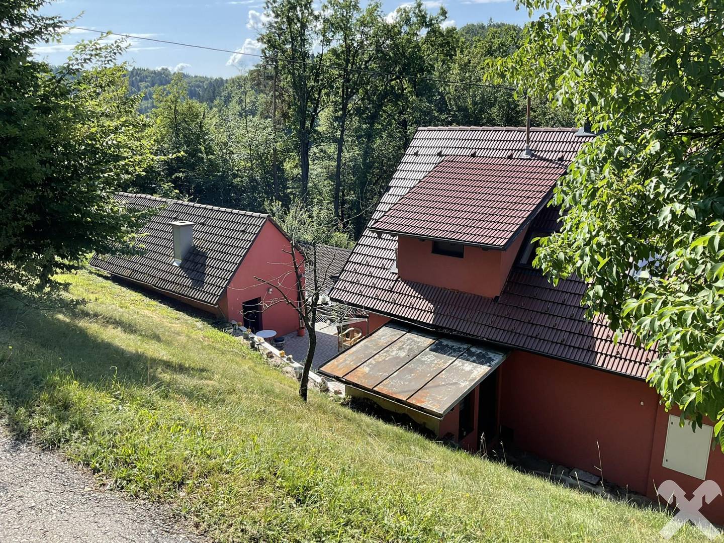 Saniertes Zuhause mit großem Garten Familienwohnung