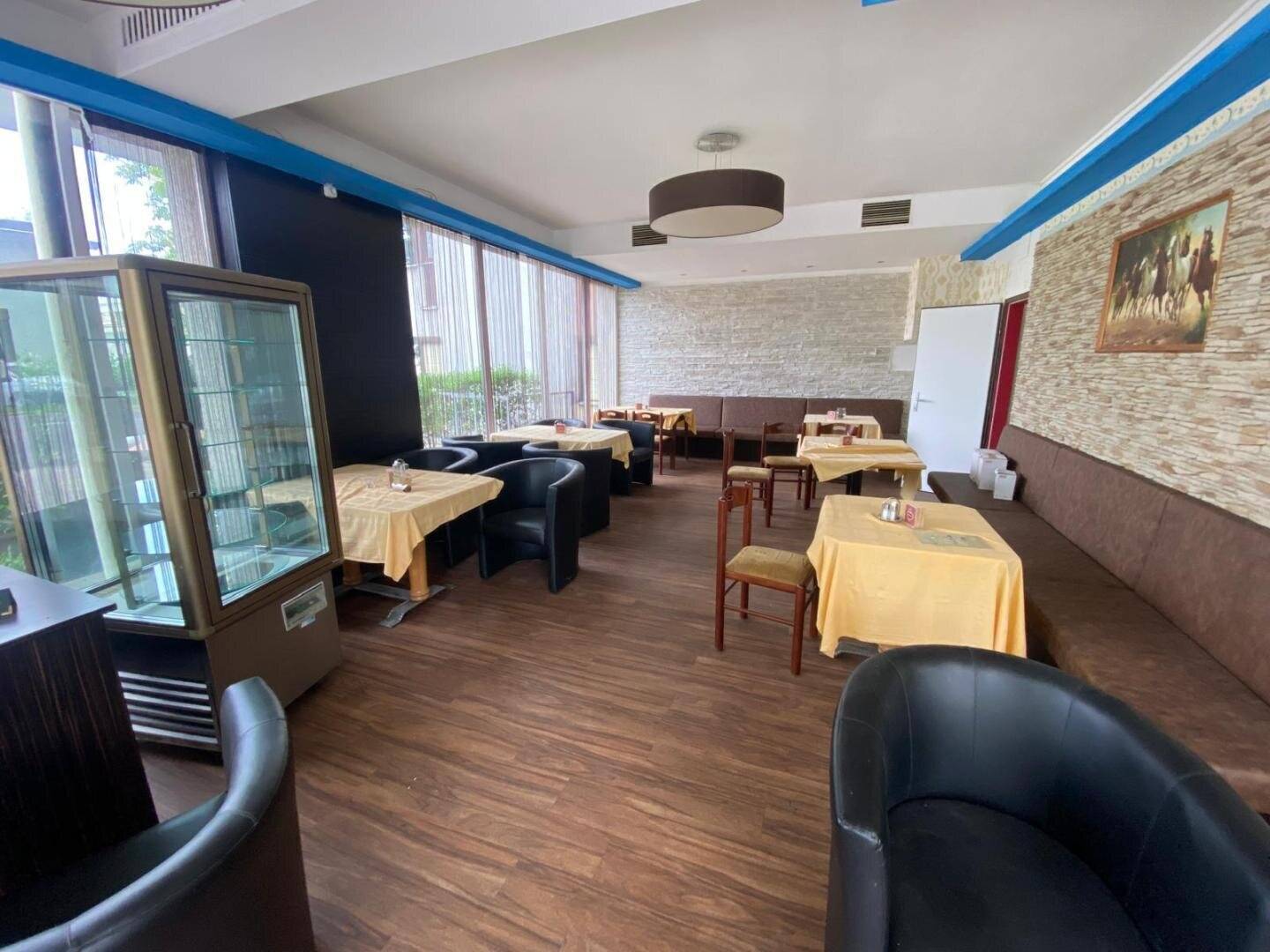 Commercial premises in Wiener Neustadt for sale
