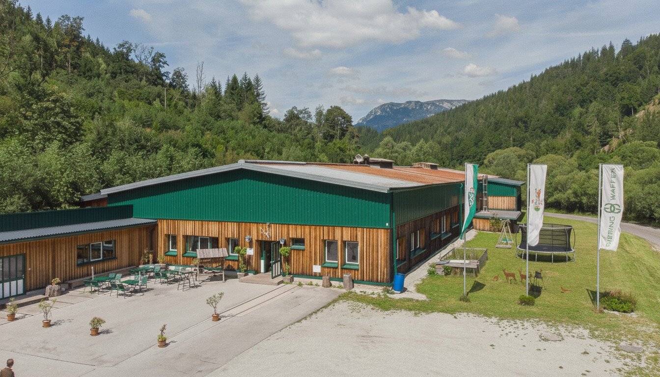 Perfekte Industrie- und Gewerbe-Location samt Gewerbefläche zu verkaufen!