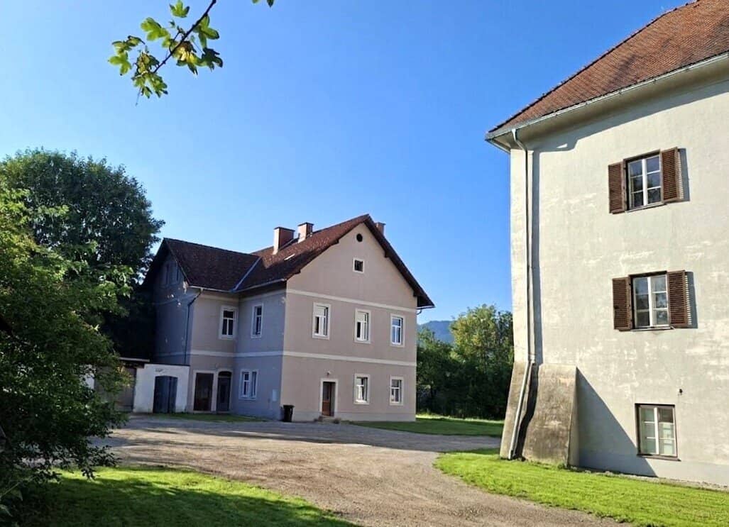Geschichtsträchtige Schlossanlage mit historischer, beeindruckender Substanz