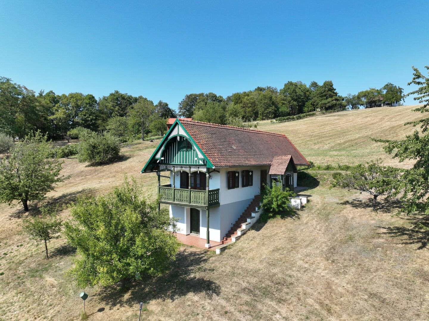'' BEZAUBERNDES UNIKAT '' - Glasing ! Charismatisches Kellerstöckl in hinreissender Lage !! Gepflegtes Original mit ca. 10.500 m2 arrondiertem Eigengrund !!