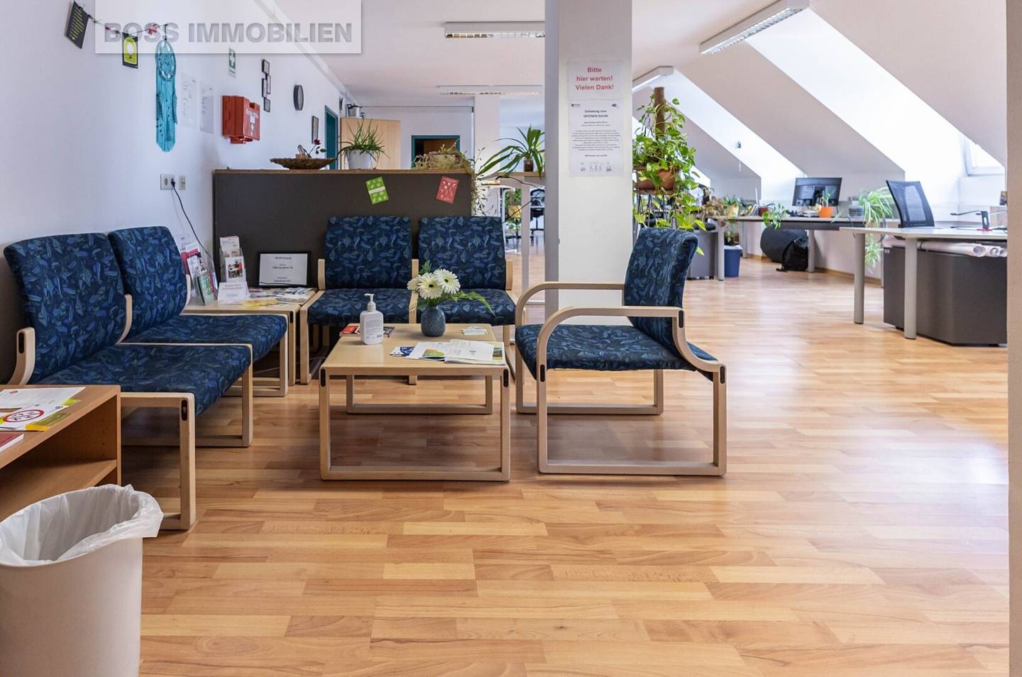 184 m² Workspace for Productive Work