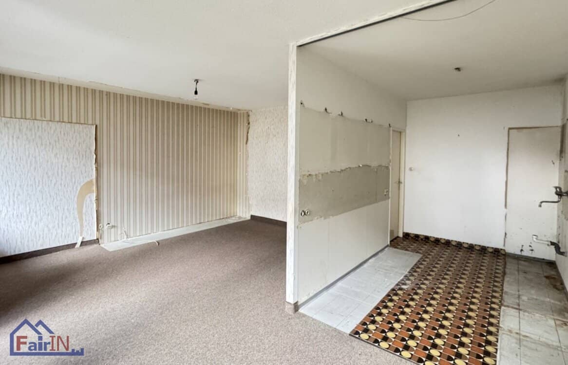 Charming 3-room apartment with loggia in Klosterneuburg – in need of renovation, top price!