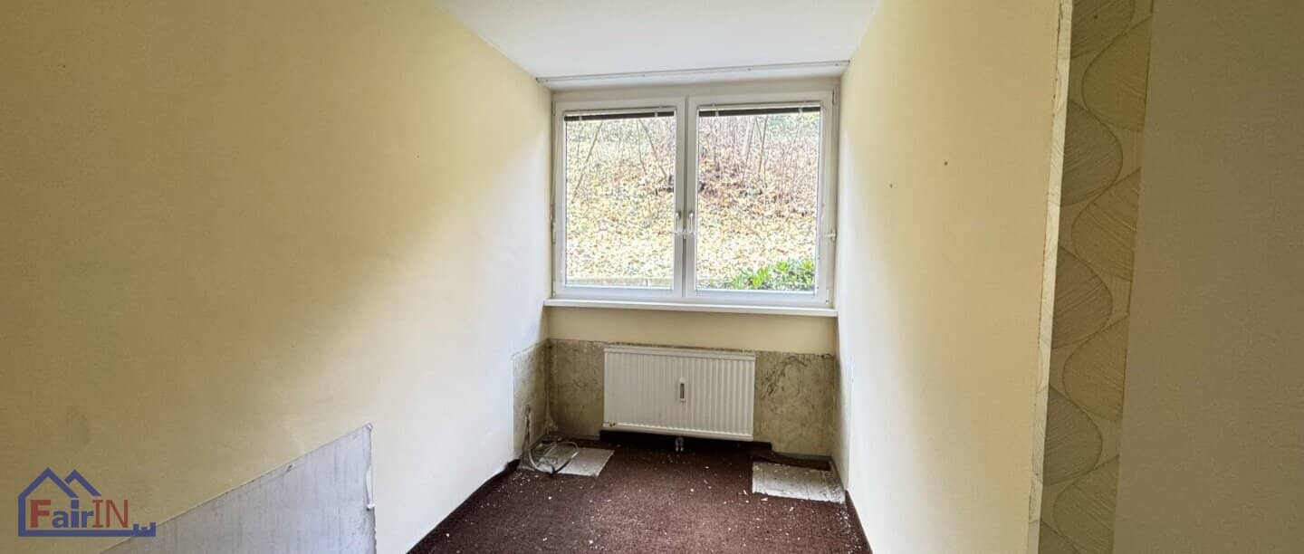 Charming 3-room apartment with loggia in Klosterneuburg – in need of renovation, top price!