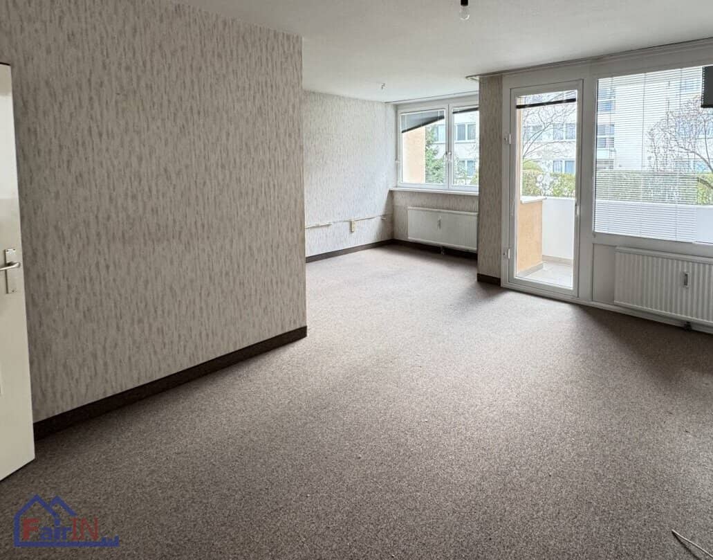Charming 3-room apartment with loggia in Klosterneuburg – in need of renovation, top price!