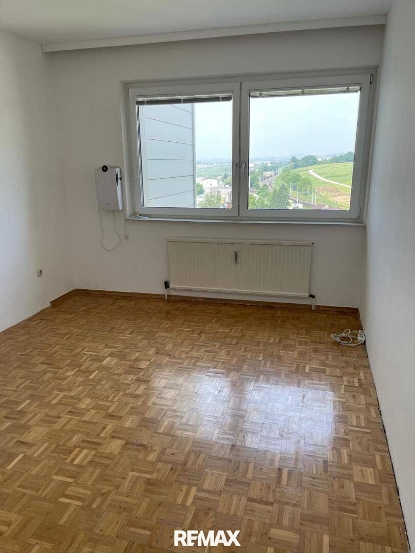 2-Zimmer-Wohnung mit Ausblick und neuer Küche