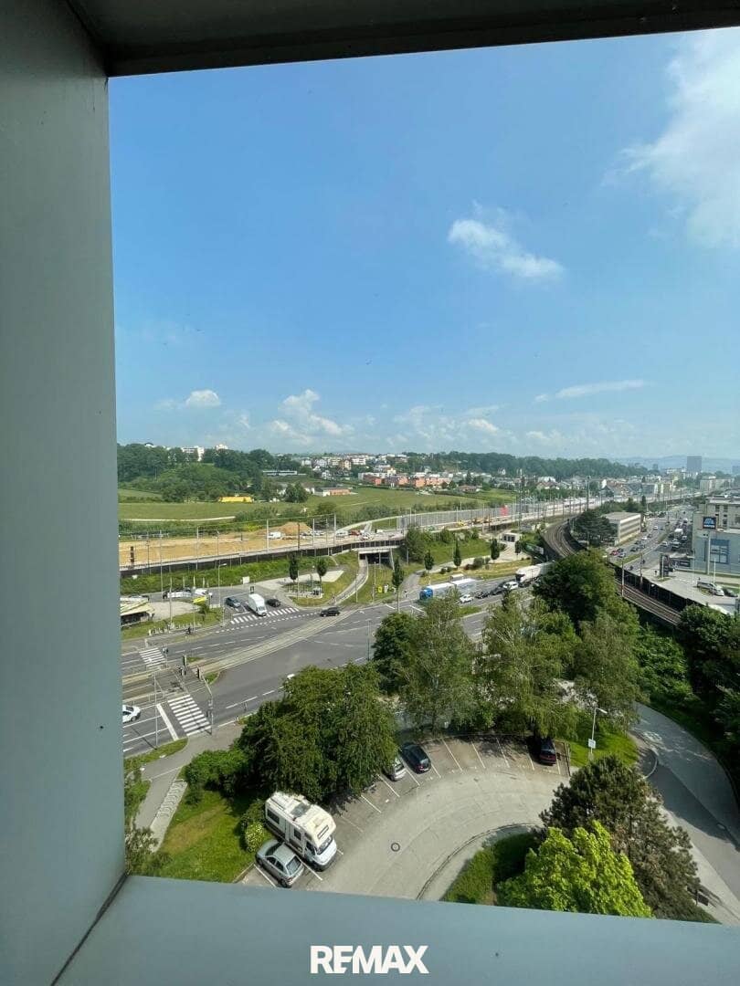 2-Zimmer-Wohnung mit Ausblick und neuer Küche