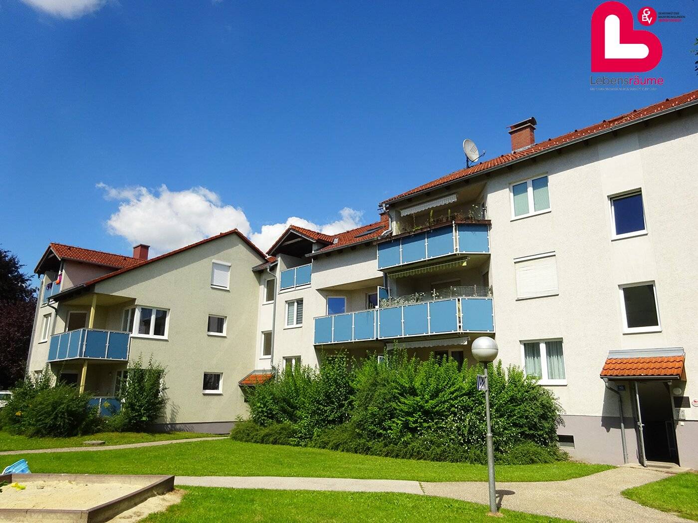 Cozy 2-room apartment in Edt bei Lambach with loggia and parking space