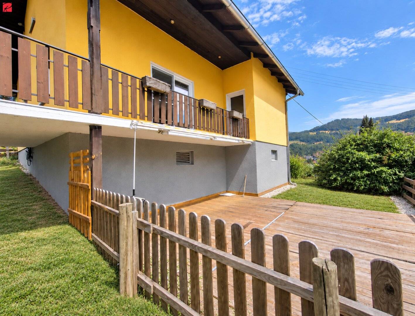 Forest edge location with distant view, 10 minutes from Weiz