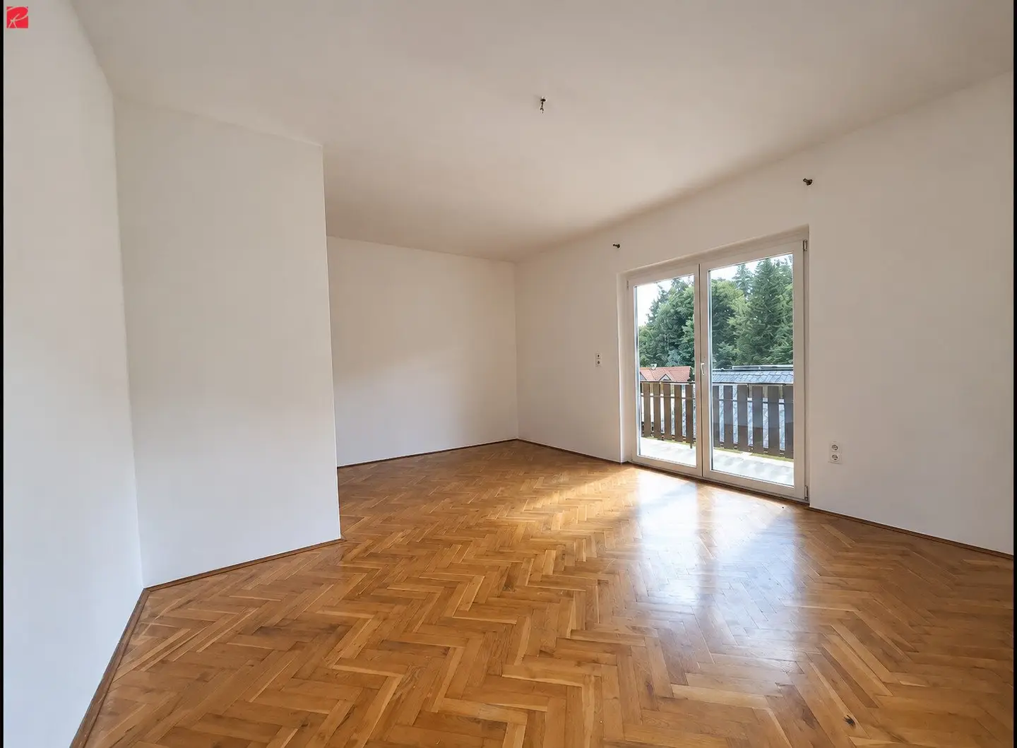 Forest edge location with distant view, 10 minutes from Weiz