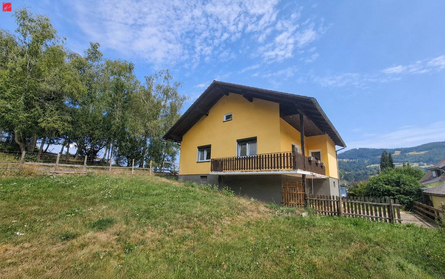 Forest edge location with distant view, 10 minutes from Weiz