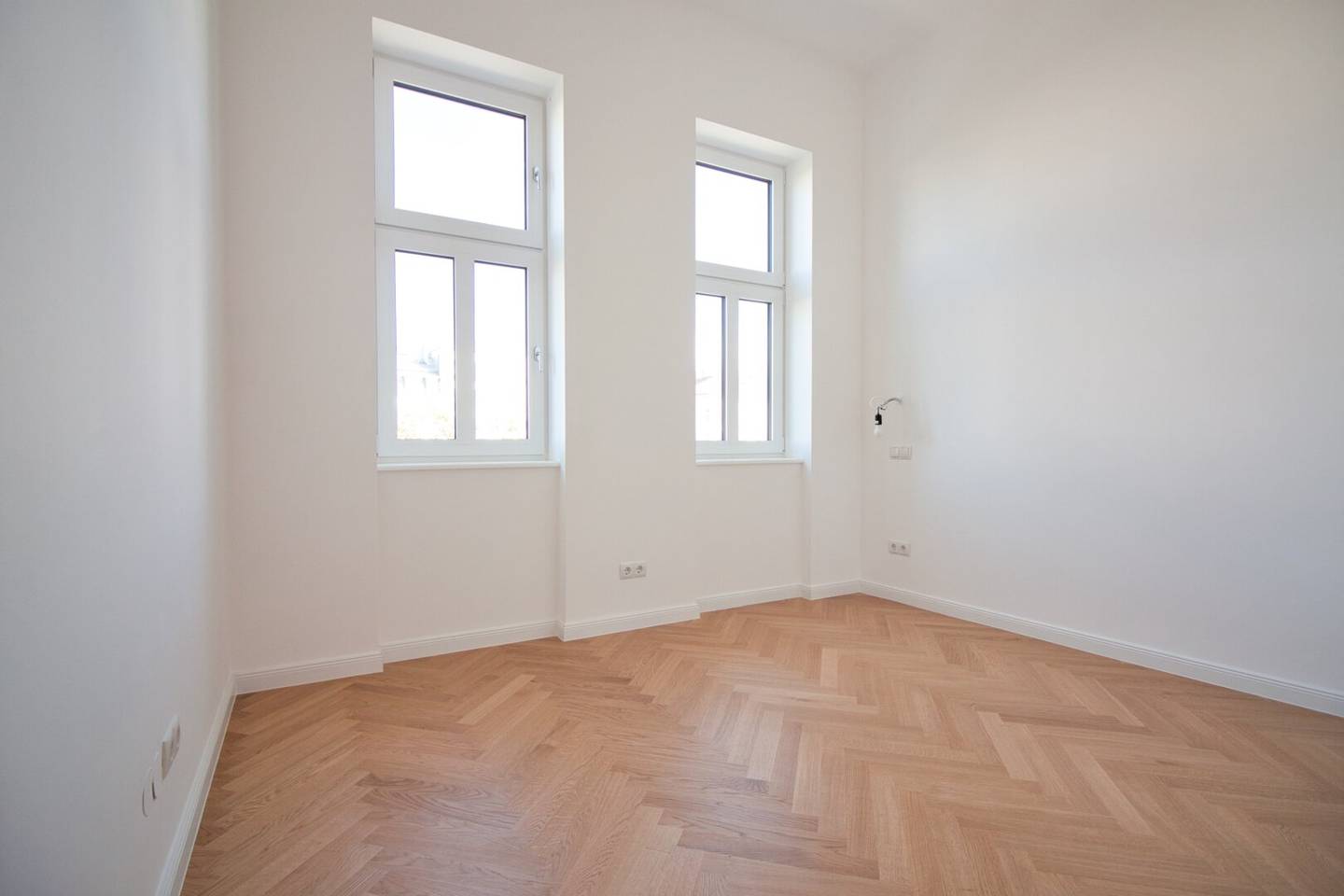 First occupancy | 2-room | Air conditioning provision | Underfloor heating | Balcony extension possible | directly at the Thaliastraße U-Bahn station