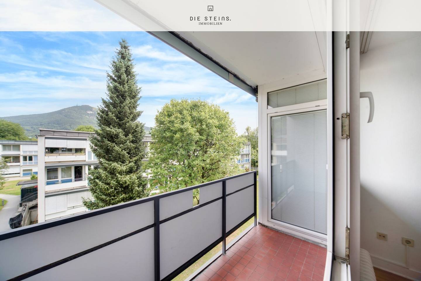 Sunny investment and owner-occupier apartment in immediate proximity to Volksgarten