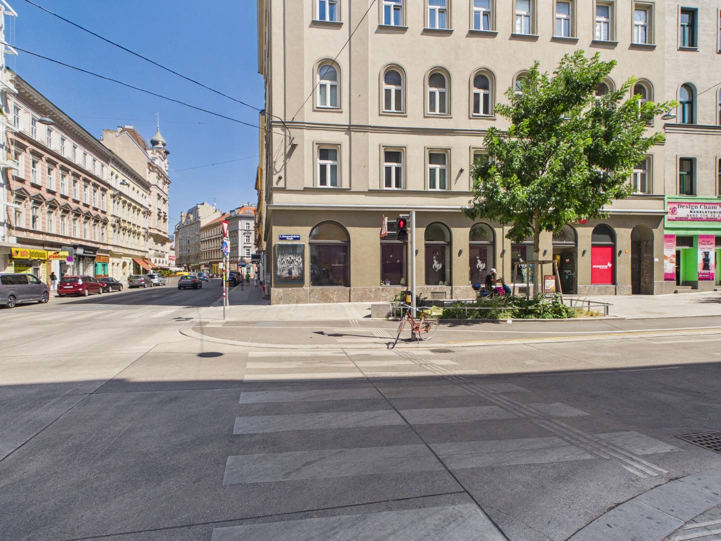 Modernes Lokal mit Betriebsanlagengenehmigung Anlegerwohnung