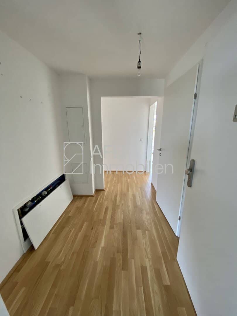 2 months rent free - 3-room cooperative apartment with large west balcony facing greenery near Don Bosco