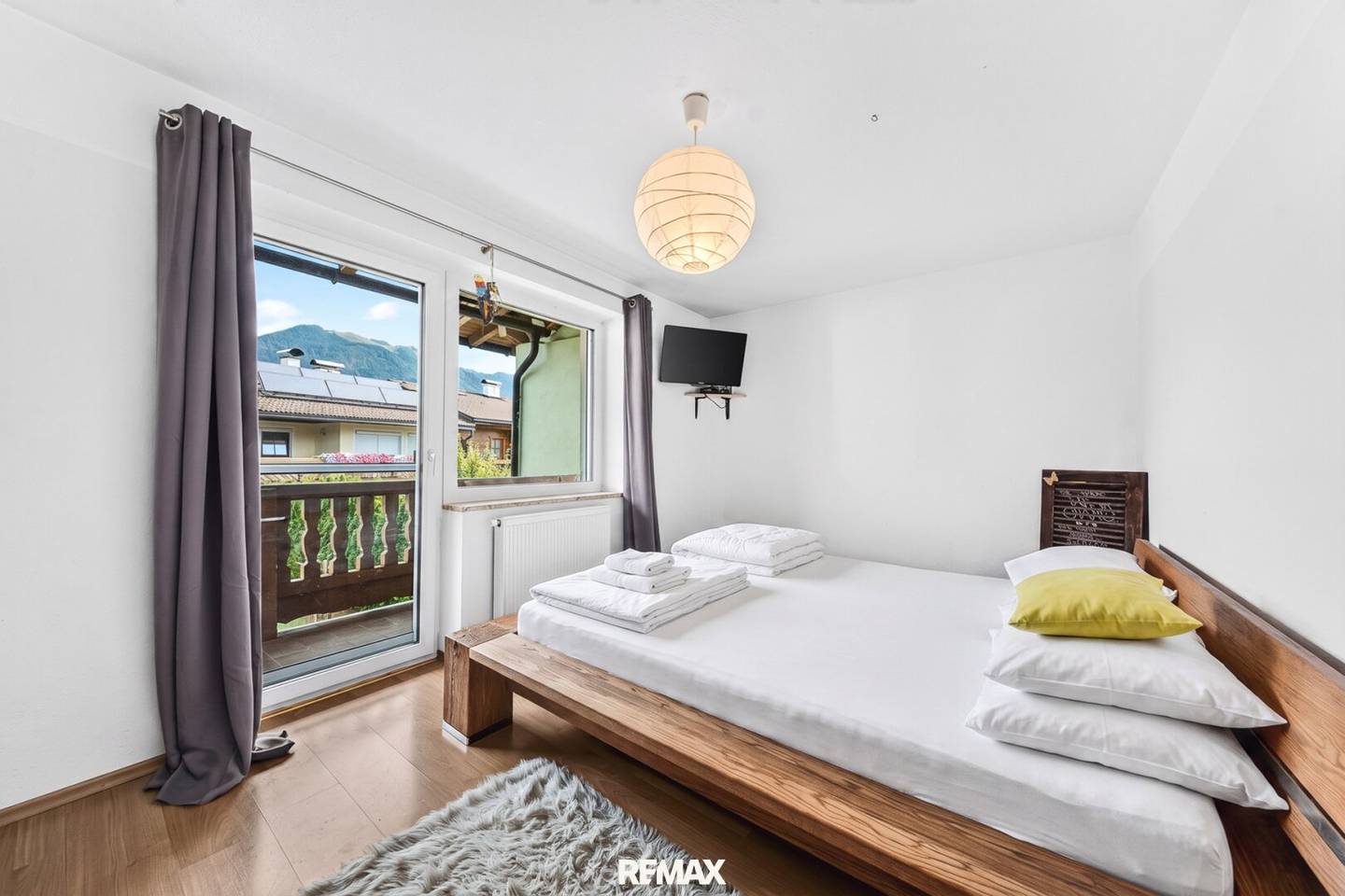 Platz für die ganze Familie – 5-Zimmer-Wohnung mit Balkon und Terrasse