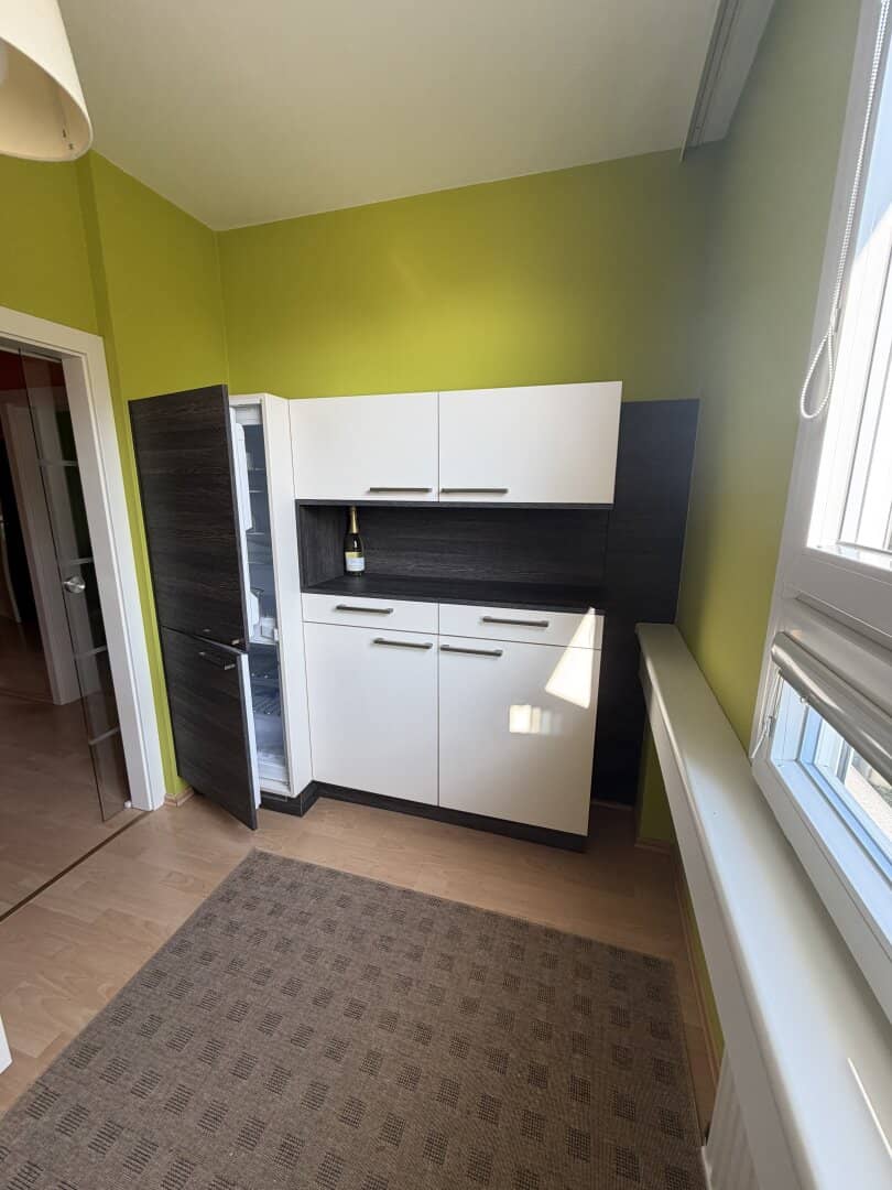 Top gepflegte 3 Zimmerwohnung mit Loggia und Parkplatz in absoluter Ruhelage in der Waldwiese