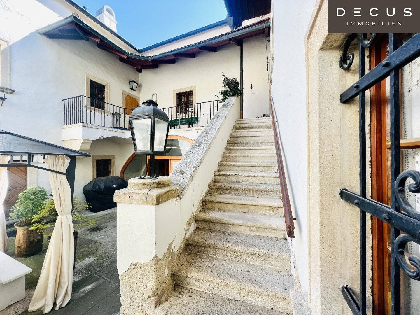Historic jewel in the heart of Perchtoldsdorf with garden