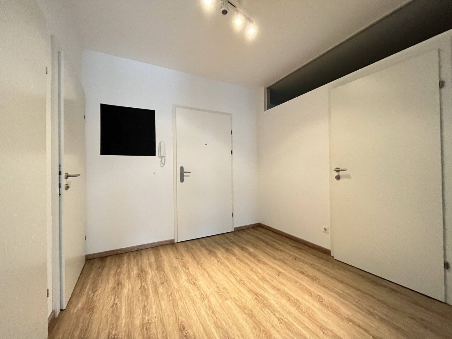 Gepflegte 2-Zimmerwohnung mit Garten, Terrasse &amp; Stellplatz