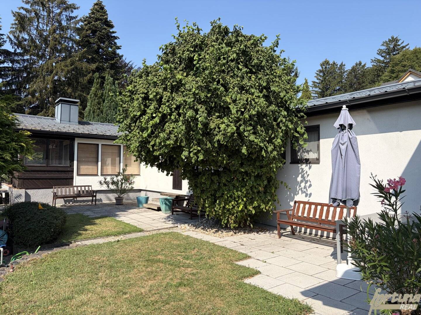 Vielseitiger Doppelhaus-Bungalow mit unverbaubarem Panoramablick auf den Wienerwald