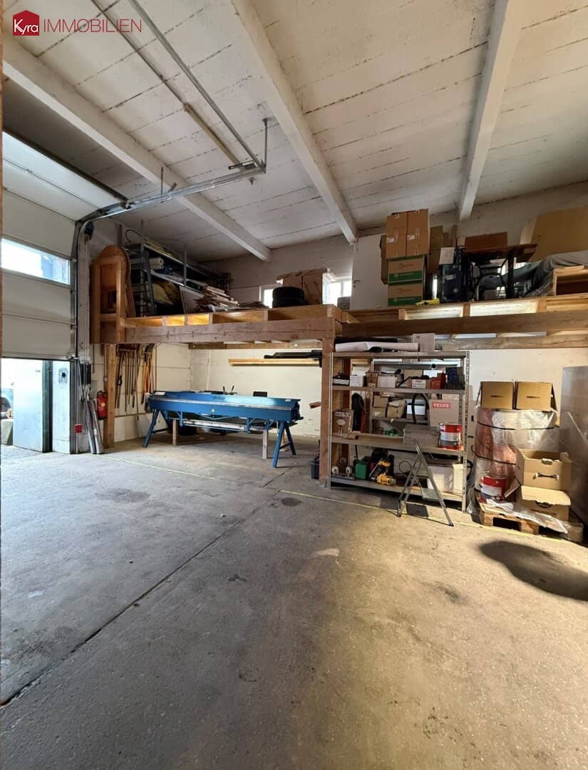 Commercial hall 235 m² in 2242 Prottes – Prime location