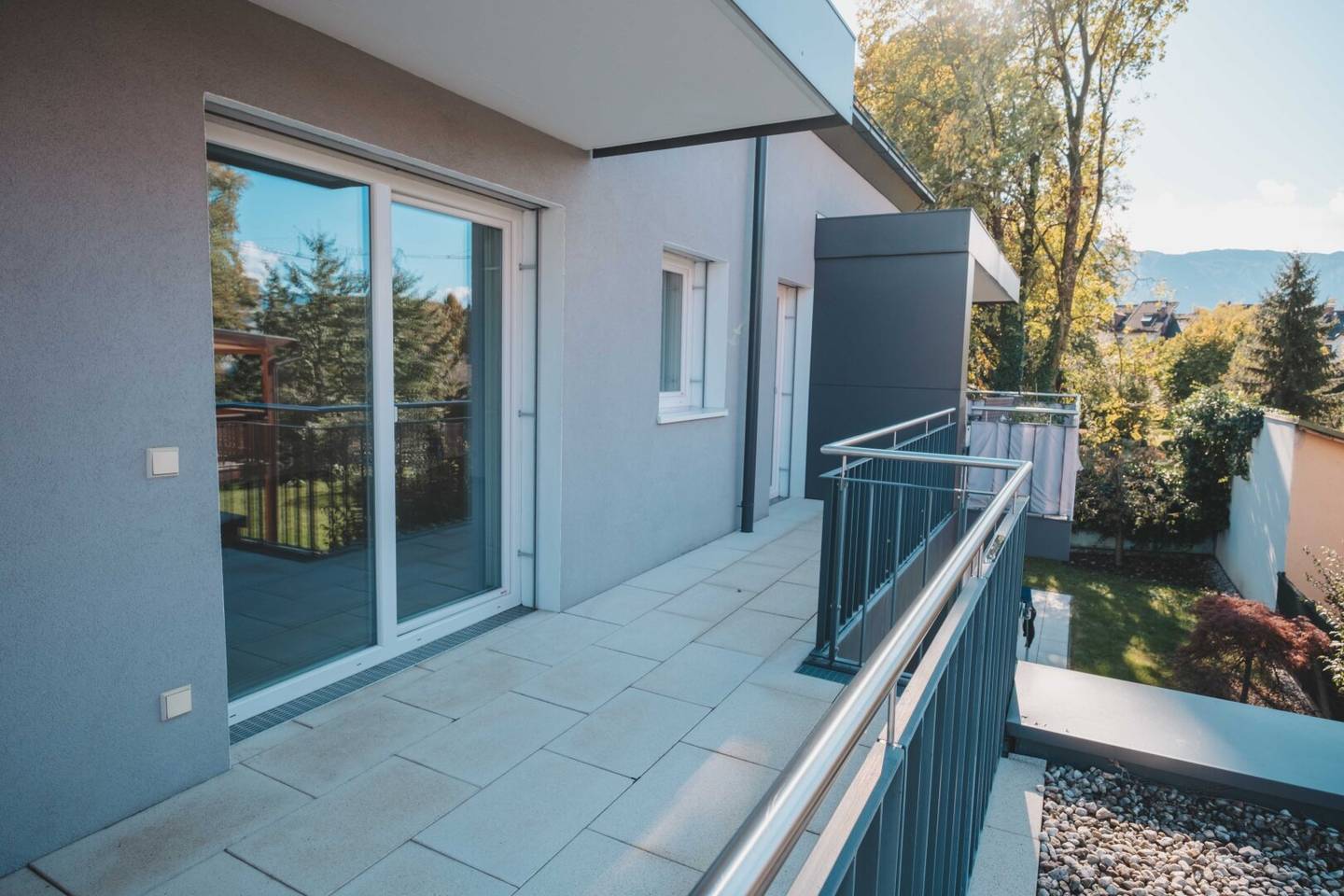 MODERNE LEICHTIGKEIT! 12343F