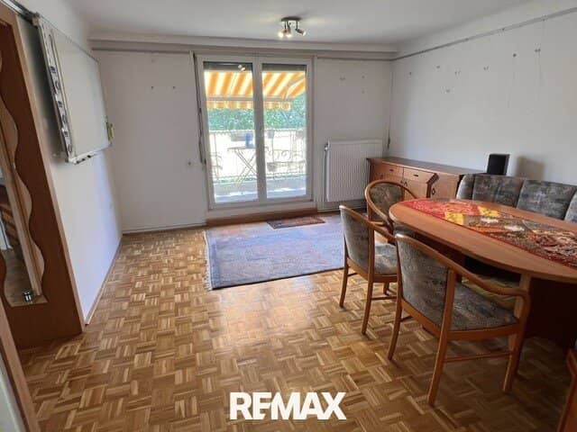 3-room attic apartment with large terrace in 1130 Hietzing also for office use