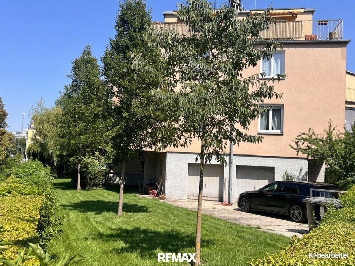3-room attic apartment with large terrace in 1130 Hietzing also for office use