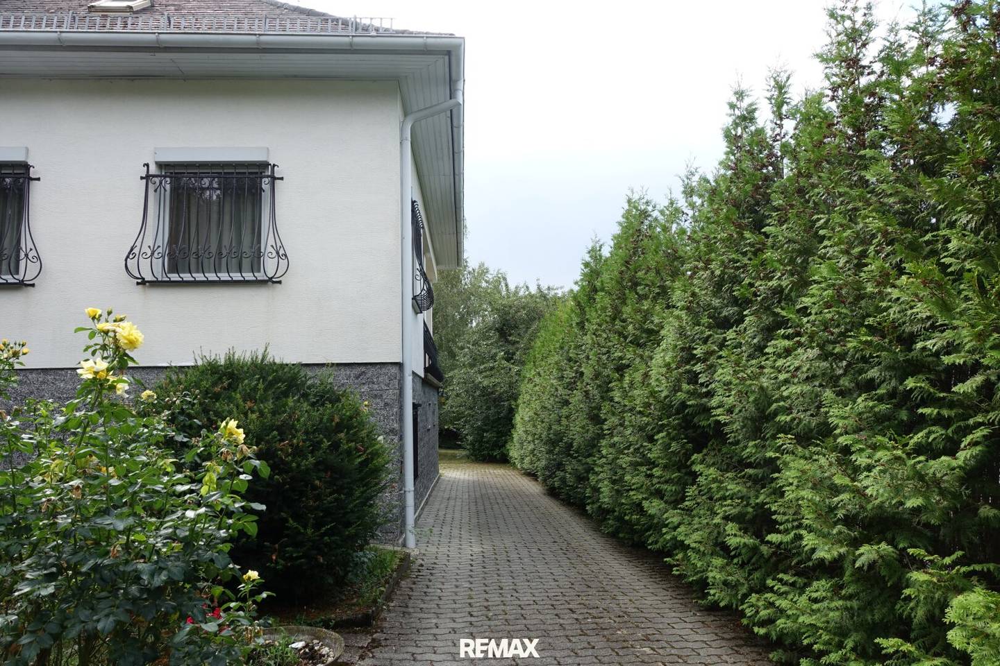 Großzügiges Einfamilienhaus in traumhafter Ruhelage am Waldrand