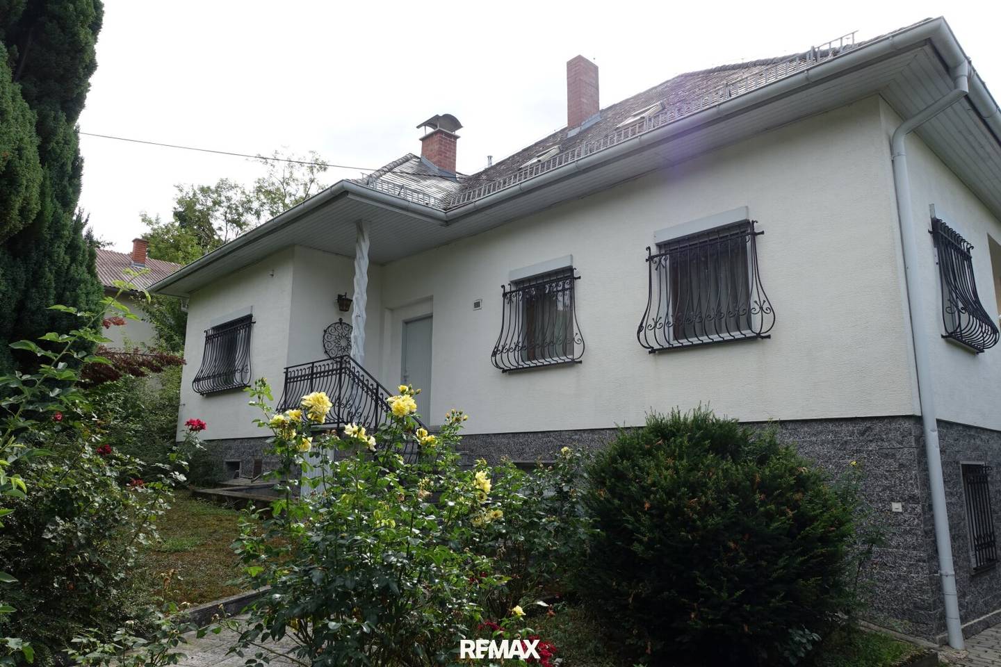 Großzügiges Einfamilienhaus in traumhafter Ruhelage am Waldrand