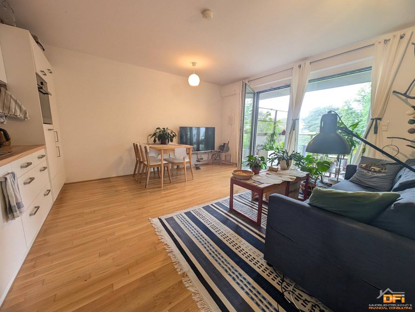 BALCONY DREAM IN HIETZING: Modern 2-room condominium with large balcony