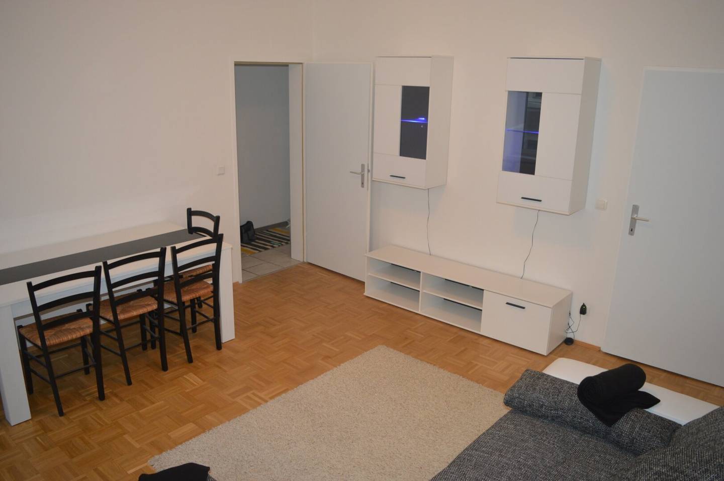 Kurzfristig zu mieten - voll Möbliert Wohnung nur 10 min von der City