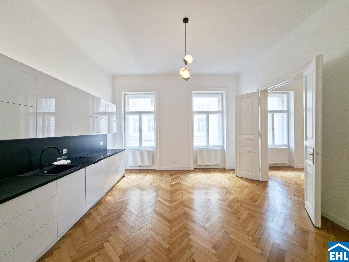 Old building residential dream in top location in the heart of Vienna