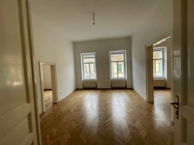 Renovated old building Geidorf
