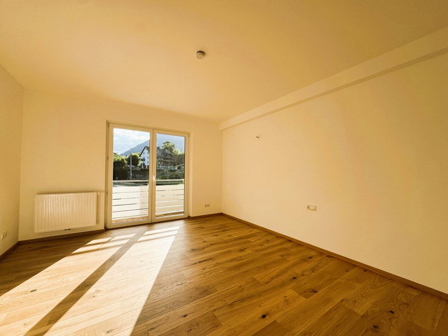 Modernized Studio with Balcony | BAD ISCHL