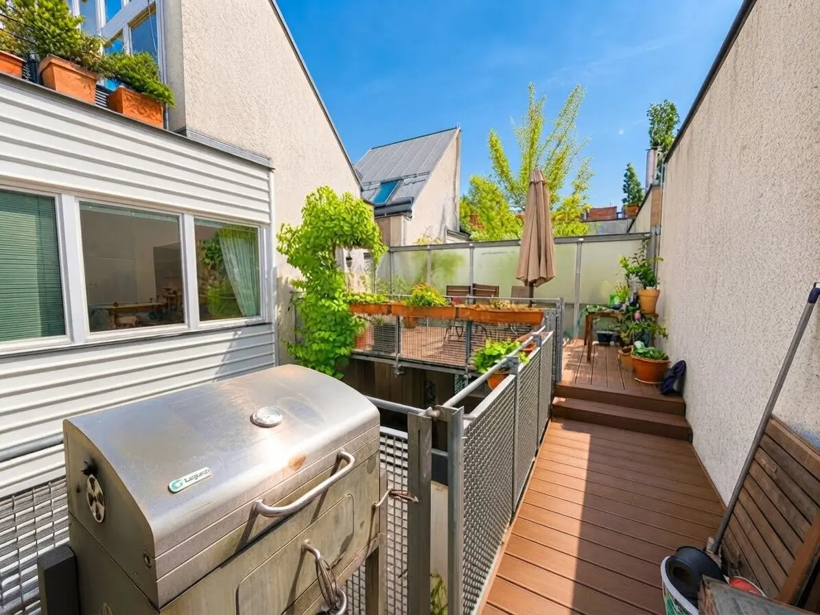 Architecture for Wellbeing – 5-room atrium house - New build - approx. 223 m² usable floor area - 2 terraces approx. 33 m² - balcony - fitted kitchen - furnished