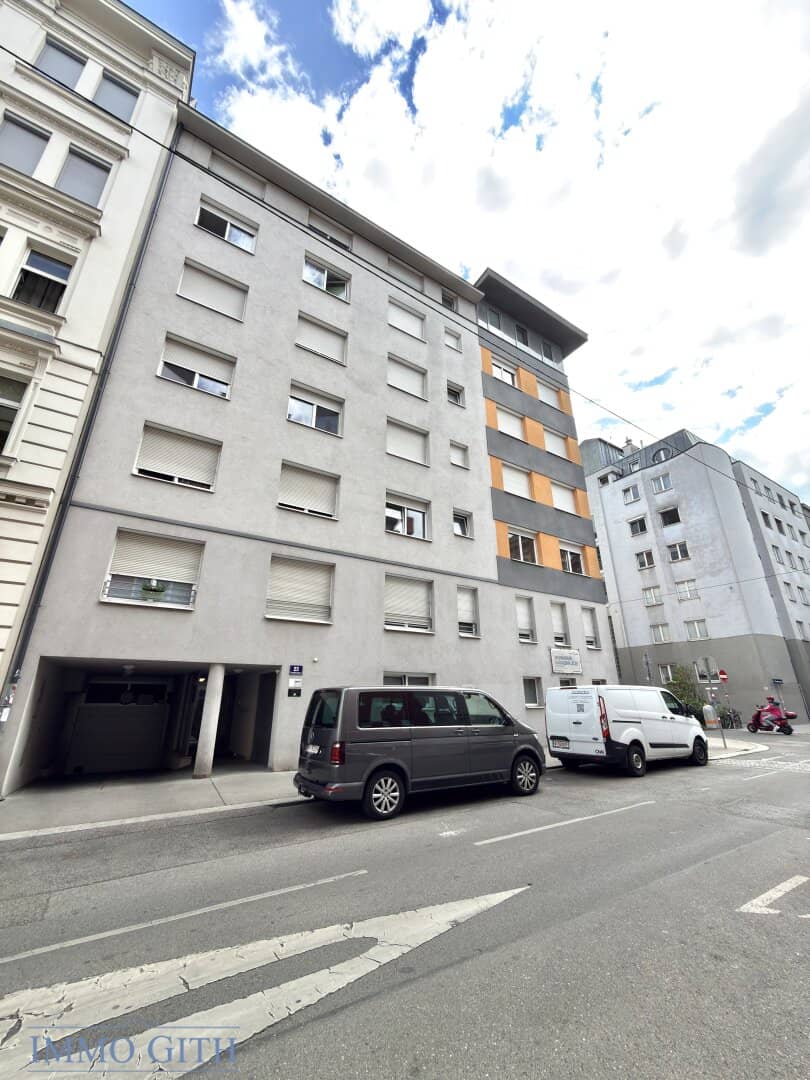 HELLE, NEUWERTIGE 2-ZIMMER-MIETWOHNUNG NAHE U4 MARGARETENGÜRTEL UND STRASSENBAHN 6/18 – MIT VOLLAUSGESTATTETER KÜCHE, KELLERABTEIL + GARAGENPLATZ ZUMIETBAR!