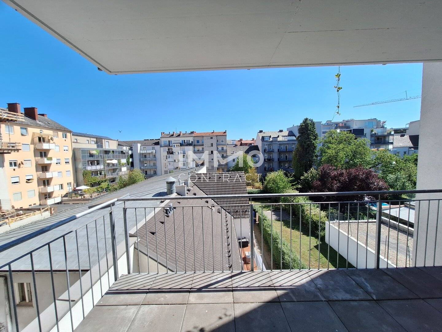 Ideal 2-room apartment with large balcony Bismarckstraße 16 Top 11