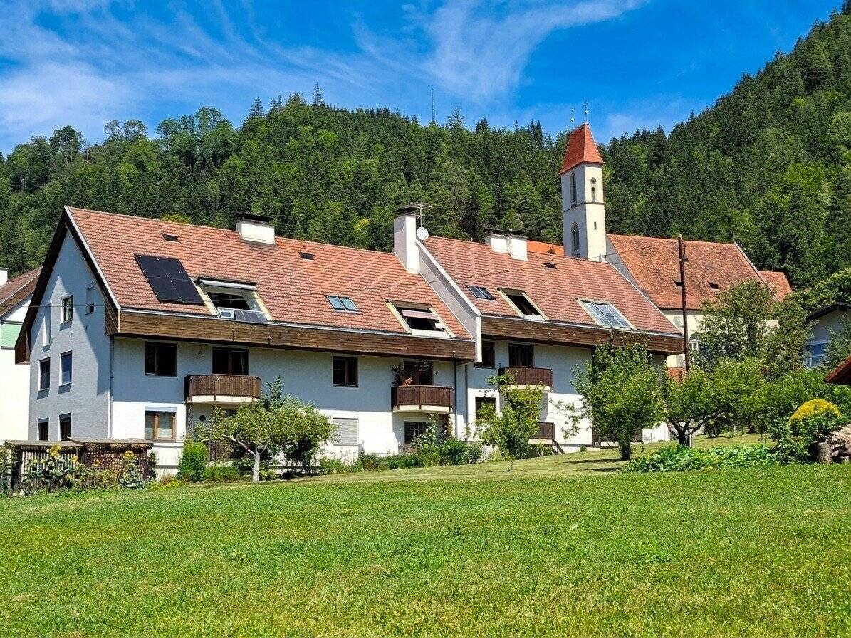 Gemütliche 2-Zi-Wohnung im 1. Stock mit Balkon und Abstellplatz für PKW