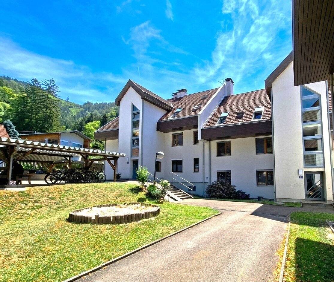 Gemütliche 2-Zi-Wohnung im 1. Stock mit Balkon und Abstellplatz für PKW
