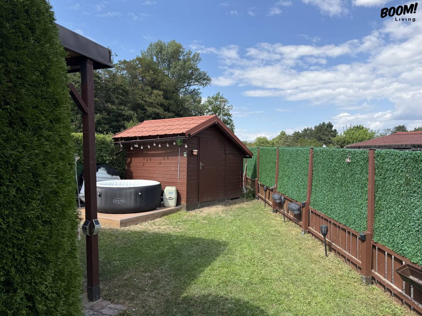 Wohnen im Grünen nahe Wien – Gartenhaus mit Hauptwohnsitz