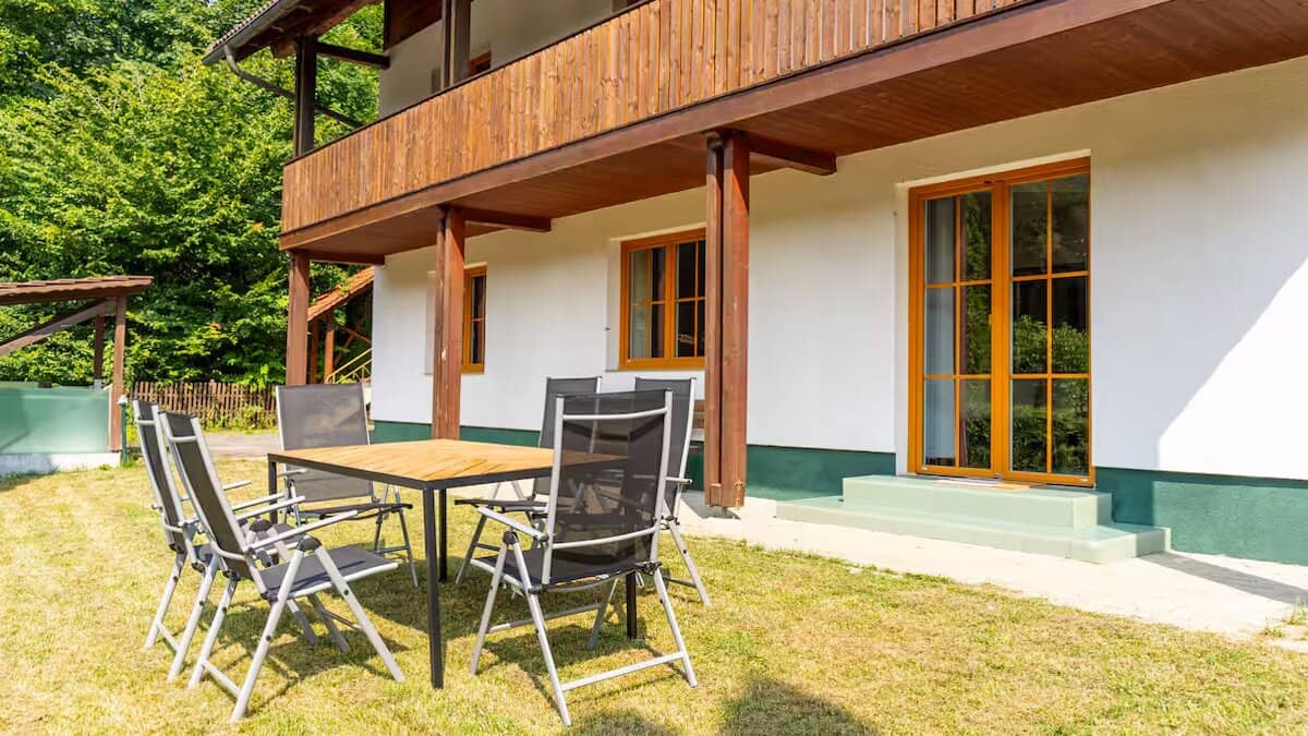 Moderne Gartenwohnung mit Terrasse direkt beim Tennisplatz – Velden am Wörther See