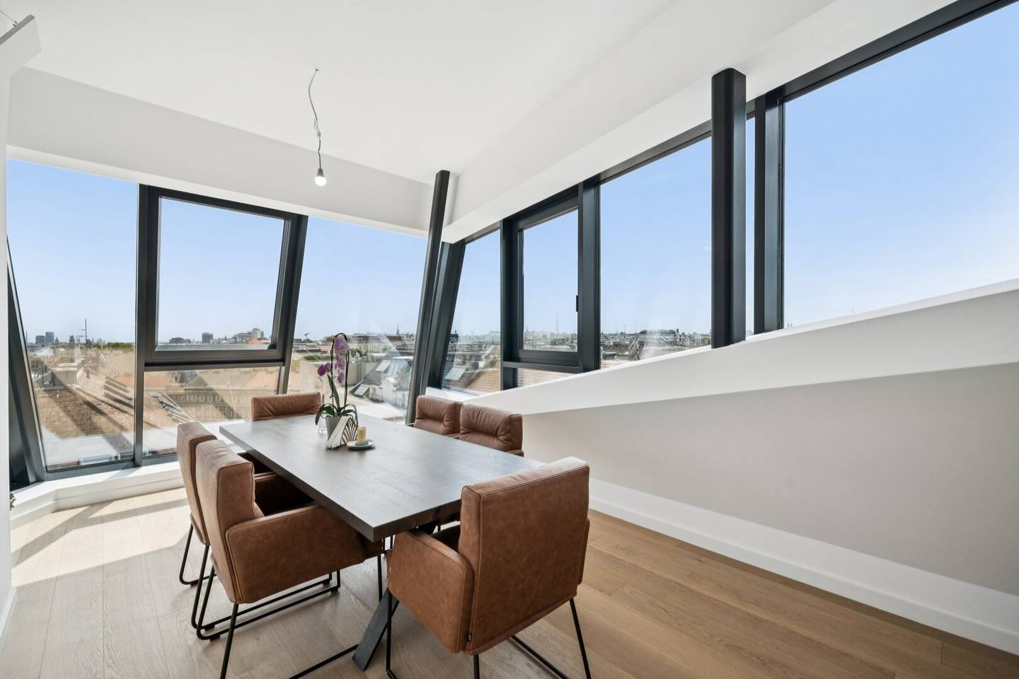 Ein architektonisches Statement im 9. Bezirk - Dachgeschoss-Wohnung mit atemberaubendem Ausblick