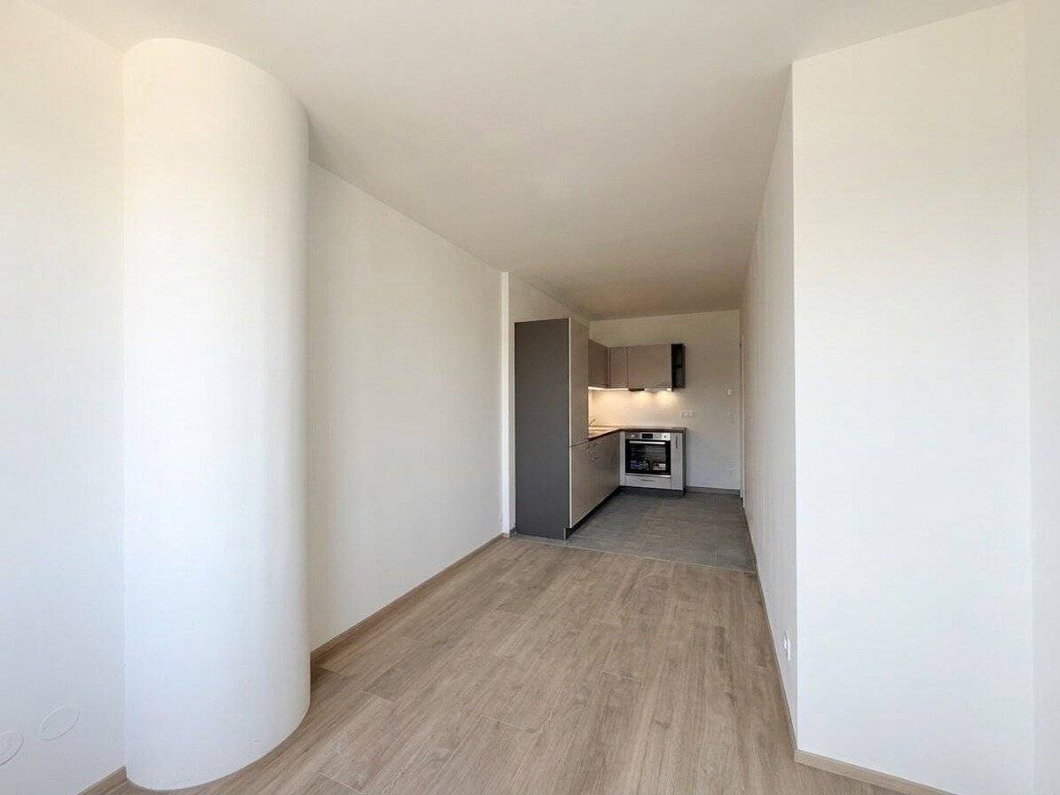 Practical 2-room first occupancy with cooling right at U4/U6