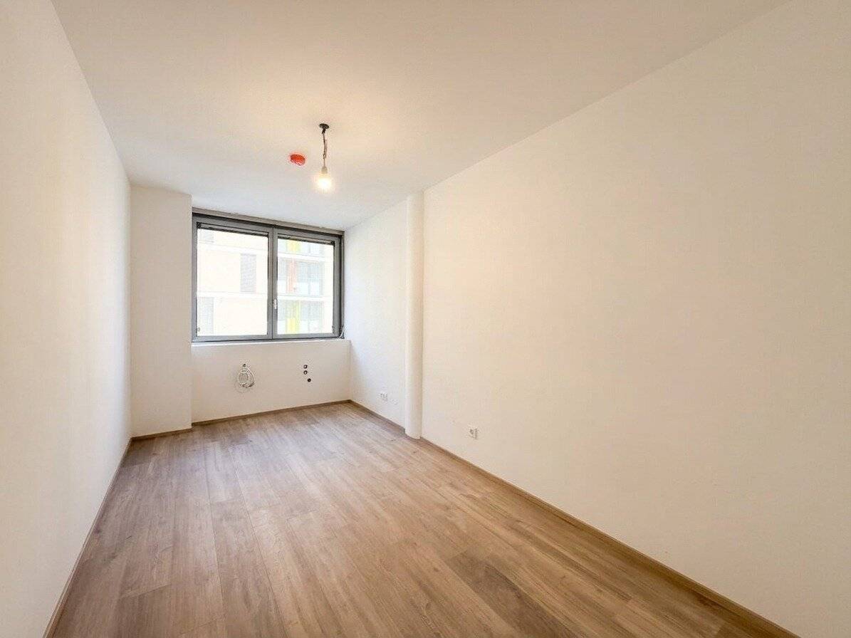 Cooled 3-room apartment in new building near U4 U6